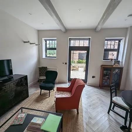 2 Bed In 88184 * York
